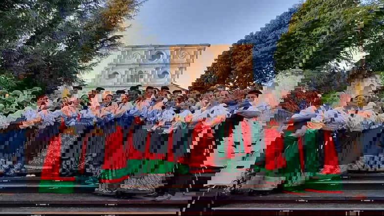 Il Gruppo Pro Loco di Castrovillari ospite della Rassegna Nazionale di Canti e Danze Popolari “Città dell’Aquila”