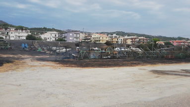 Domato l'incendio di Trebisacce che aveva messo a rischio l'isola ecologica