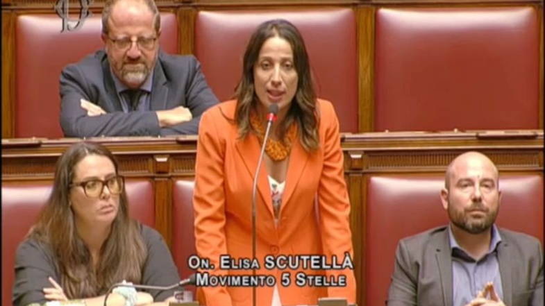 Sul Pnrr l'ira della Scutellà: «Se non volete replicare a me almeno rispondete ai calabresi ai quali avete sottratto 900 milioni»