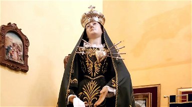Venerdì memoria liturgica della Beata Vergine Addolorata nel centro storico di Rossano