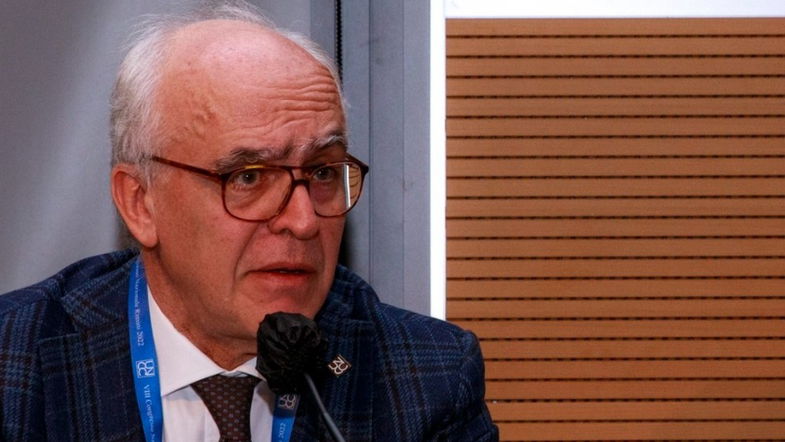 L'avvocato tra tutela dei diritti, obblighi di solidarietà e ragioni di efficienza