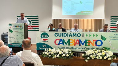 Cisl calabrese: «Guidiamo il cambiamento»