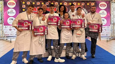 Gli studenti del Wojtyla di Castrovillari trionfano al Mondiale di Pizza piccante