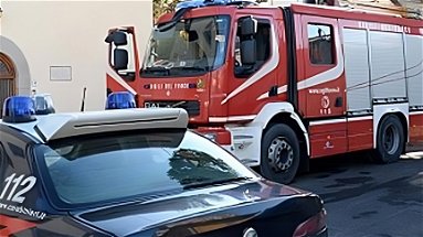 Crolla un solaio nel centro storico di Corigliano: intrappolata una donna di 38 anni