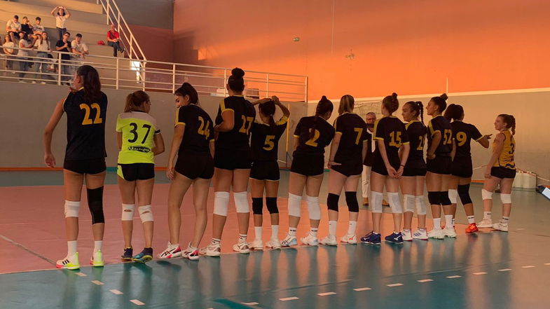 VOLLEY - La Caffè San Vincenzo perde a Torretta ma le ragazze di Zangaro hanno tanto da recriminare