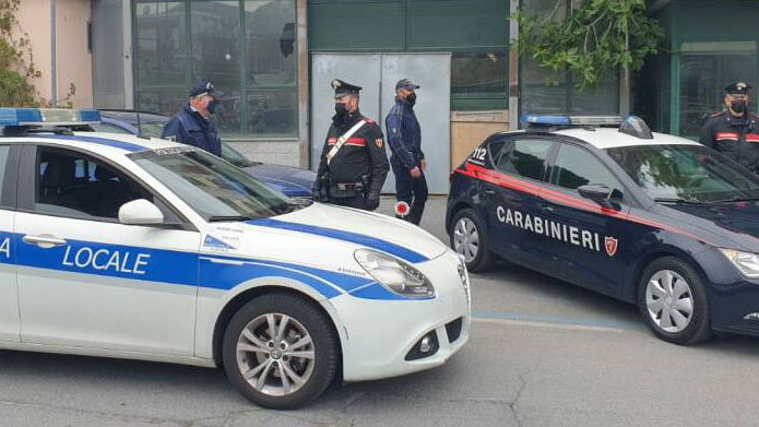 Ripristino della legalità, scattano i sequestri nell'area mercatale del cimitero di Corigliano