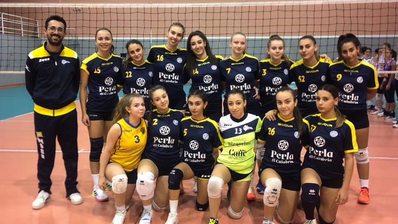 VOLLEY - La Caffè San Vincenzo bella e sfortunata perde in casa contro la Arpaia