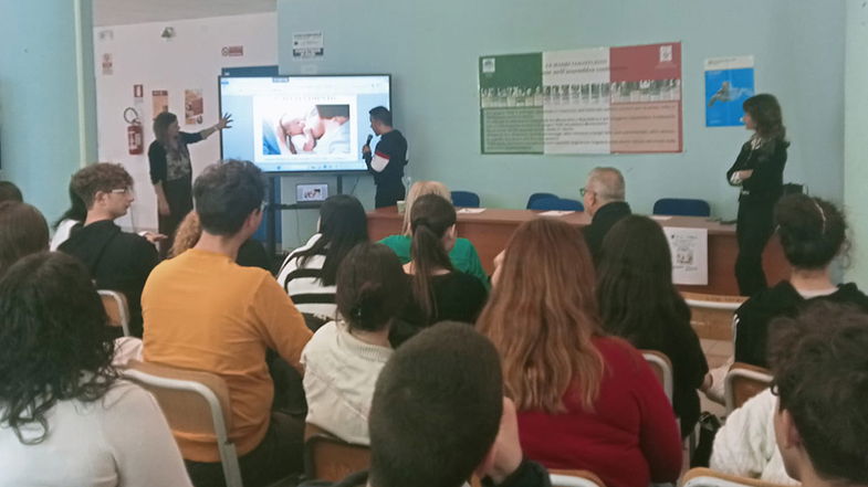 L’allattamento materno visto dalle studentesse e dagli studenti dei Licei di Trebisacce