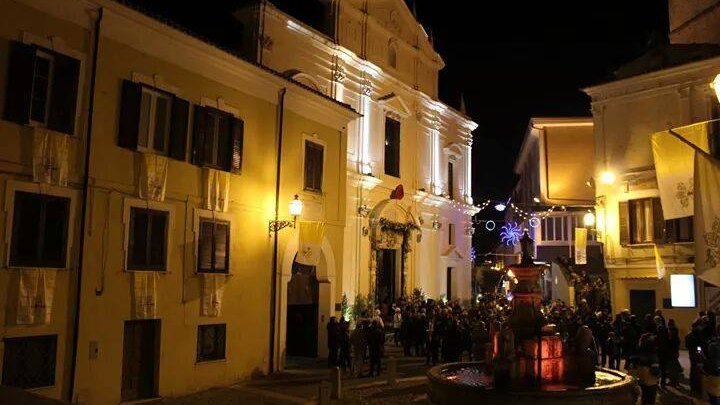 Ritorna la Streata Majstra, Corso Cavour diventa un Villaggio di Natale fatto di storia e tradizione