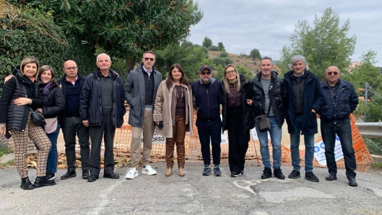 Trebisacce, la Strada Panoramica resta chiusa e i cittadini pronti a consegnare le tessere elettorali per protesta 