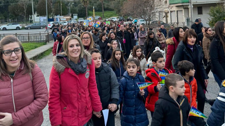 Più di 300 partecipanti alla Marcia della Pace Diocesana tenutasi a Crosia