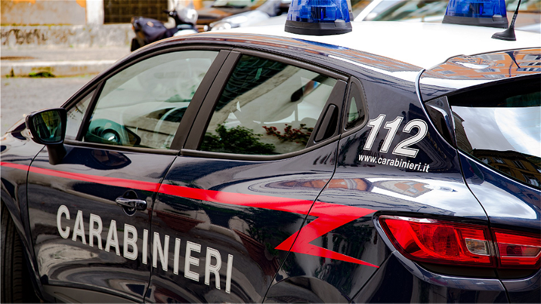 Co-Ro, uomo arrestato per maltrattamenti: vittima salvata dall'aiuto dei Carabinieri