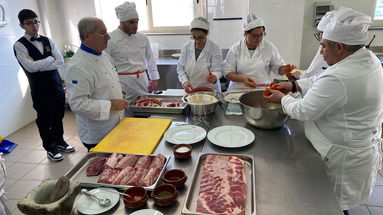 L'Istituto Majorana insiste sulle tradizioni: parte il laboratorio delle provviste 