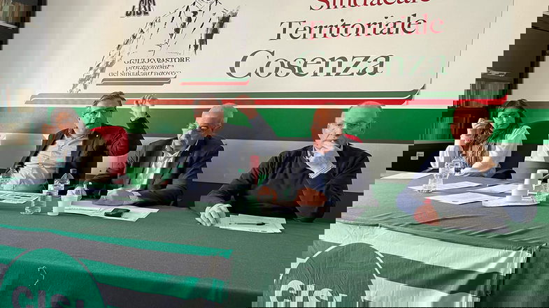 Emigrazione sanitaria e mobilità ferroviaria, le priorità per l'Esecutivo Cisl Cosenza