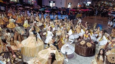 Carnevale Castrovillari, circa 40 mila presenze alla prima sfilata di maschere e carri 