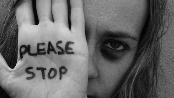 In Calabria attivo il numero antiviolenza e stalking 1552