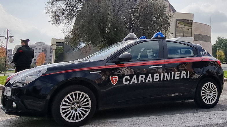 Denunciato dalla ex compagna per stalking, viola il divieto di avvicinamento: arrestato