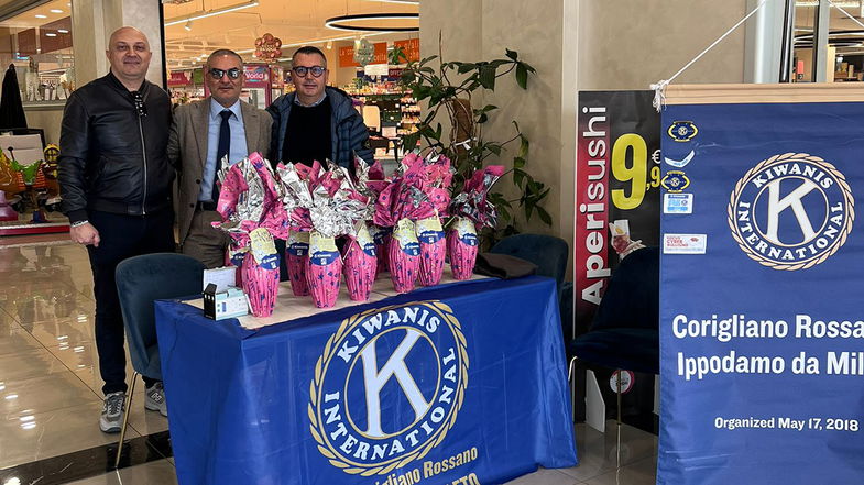 “Un uovo per la vita”, la raccolta solidale del Kiwanis Club di Co-Ro Ippodamo da Mileto