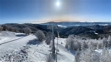 Il caldo inverno fa chiudere il sipario anticipatamente sulle piste da sci di Lorica
