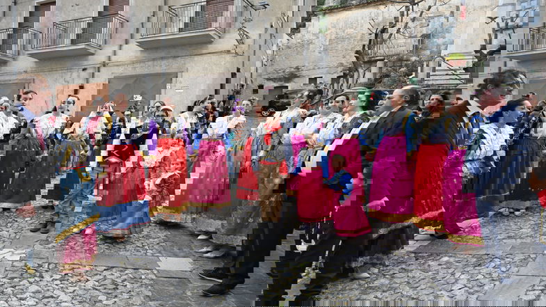 Le Vallje di Civita: l'antico rituale che celebra la vittoria di Giorgio Castriota Skanderbeg