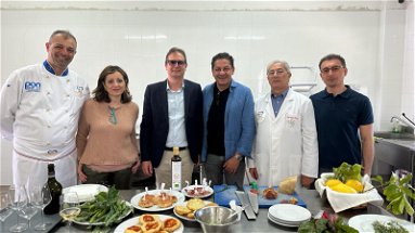 Il blitz felice dello chef Mazzei all'istituto Majorana: «Che bella realtà!»