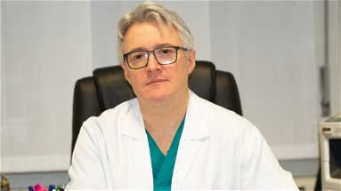 Tumore al seno: il primo in Italia a testare un innovativo strumento è un chirurgo calabrese