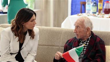 Vittoria Baldino in visita alla struttura alloggio per anziani 