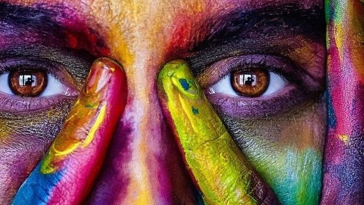 ArsTerapeia 2024, il Polo Liceale di Rossano ritorna in ospedale per riempire di colore il Reparto di Medicina