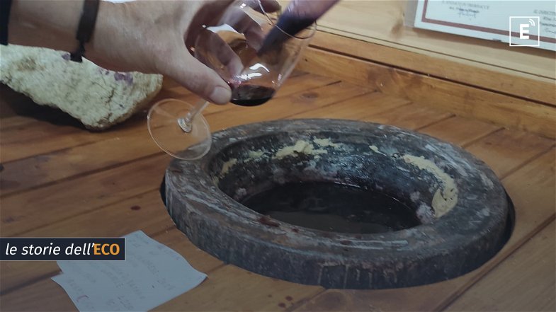 Acroneo: il fascino archeologico del vino in anfora