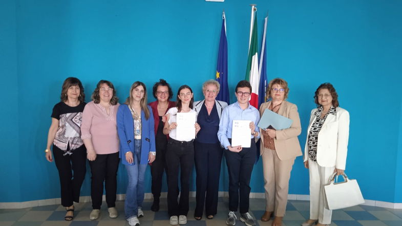  Liceo Trebisacce: consegnati due attestati di certificazione linguistica del latino