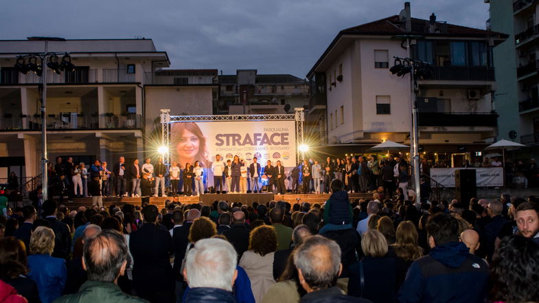 Straface: «Piano spiaggia mai realizzato, basta spot elettorali»