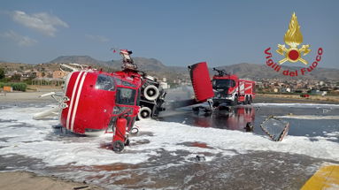 Si schianta un elicottero antincendio dei Vigili del Fuoco: tragedia sfiorata