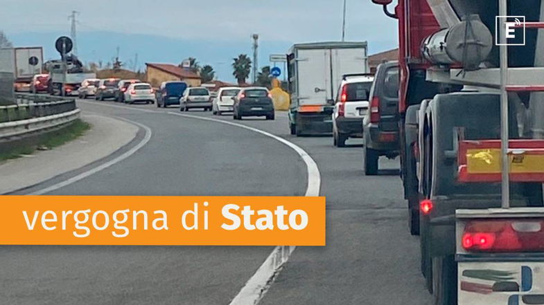 Prigionieri della Statale 106: basta un incidente per isolare tutta la bassa Sibaritide