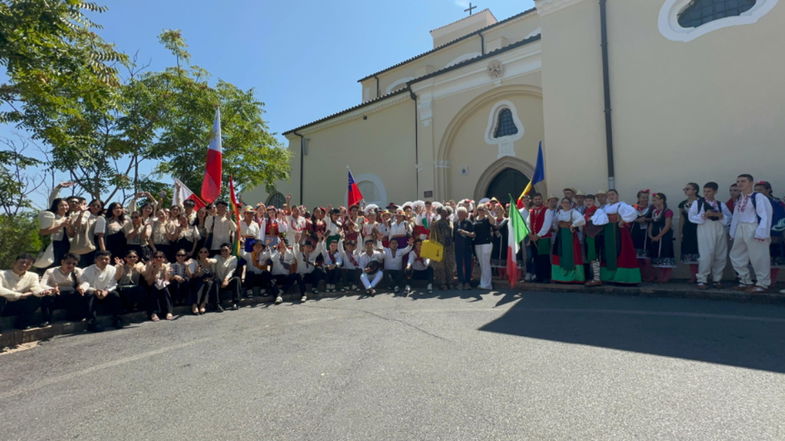 La “Messa della Pace” che ha unito in un unico credo popoli di diverse religioni