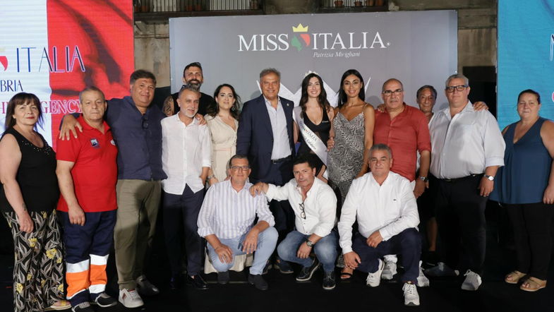 Miss Italia Calabria ha incoronato Miss Eleganza Calabria 2024