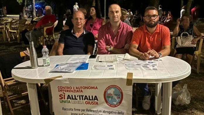 Cassano Jonio, registrate oltre 100 firme pro referendum contro l'autonomia differenziata al Parco del Monte