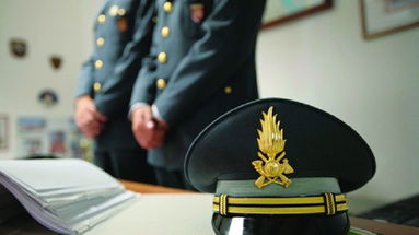 Barbiere abusivo scoperto nel cosentino dalla Guardia di Finanza