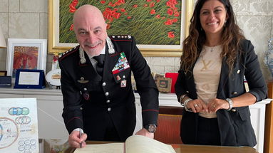 Il nuovo comandante provinciale dei Carabinieri Andrea Mommo visita la Presidente Succurro 