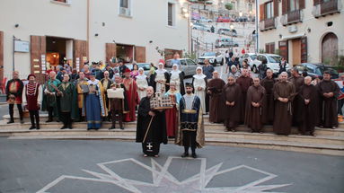 Emozioni e trasporto per il corteo storico dedicato a San Nilo