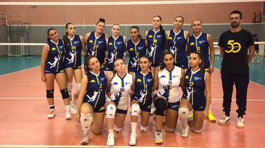 VOLLEY - La Pallavolo Rossano Asd trionfa nonostante i problemi di formazione