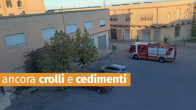 L'ex caserma dei Vigili del Fuoco sta cadendo a pezzi nel solito e desolante silenzio delle istituzioni