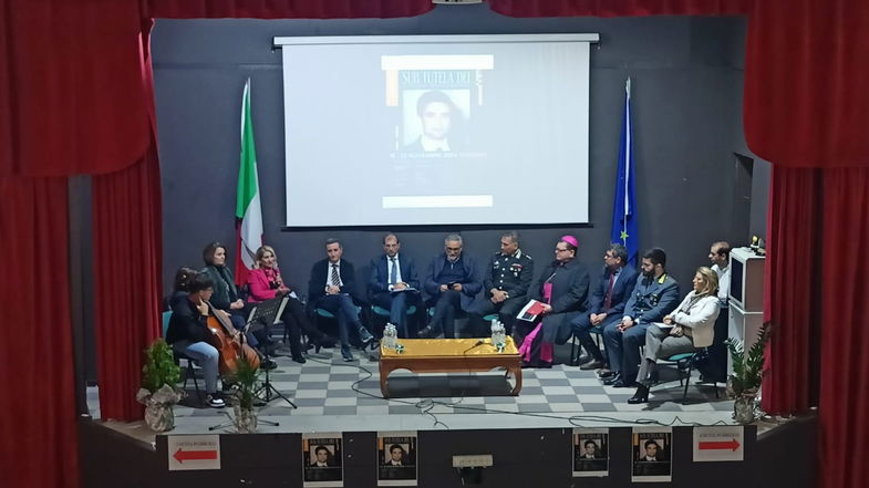Al Polo liceale apre la mostra
