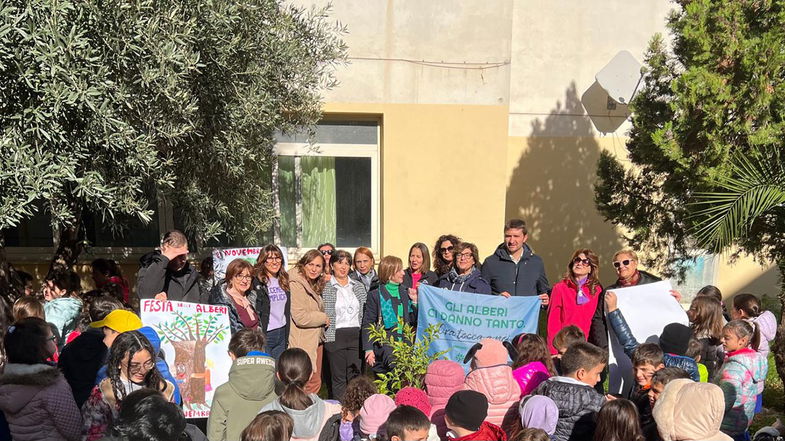 Festa dell'Albero, piantate oltre 100 nuove piante a Corigliano-Rossano