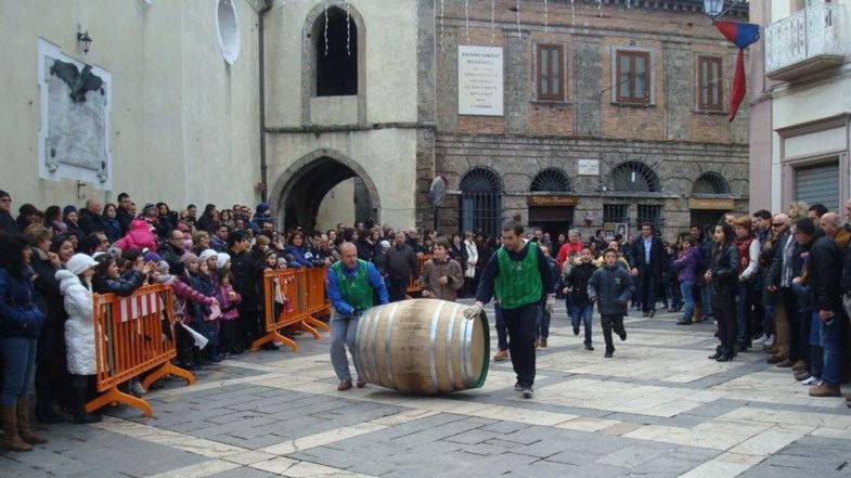 Mormanno si prepara all'evento “Perciavutti”, la grande festa con il “Palio delle botti”