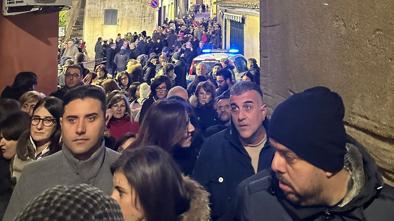 Fiume di visitatori nel centro storico di Cassano per la terza edizione del Presepe vivente