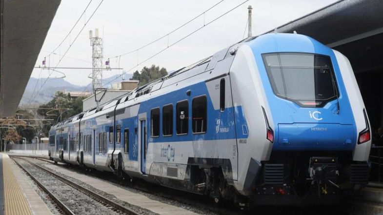 Arriva un nuovo treno ibrido sulla jonica: domani la consegna a Sibari