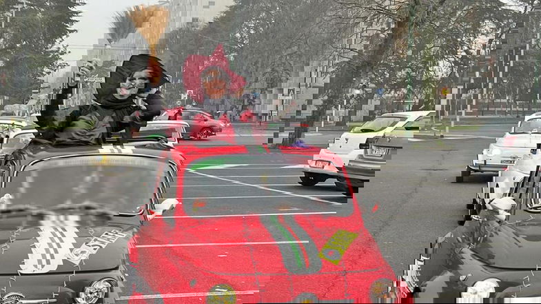 La Befana a Rossano arriva con la Fiat 500