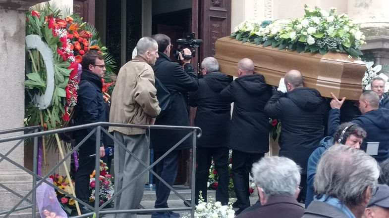 La Basilica di Catanzaro gremita per l'ultimo saluto a Giuseppe Chiaravalloti