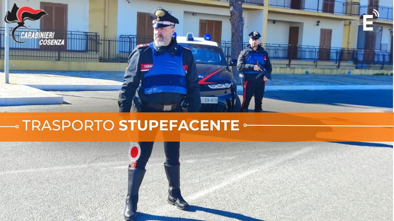 Girava in auto con 125 dosi di hashish: arrestato un 24enne incensurato