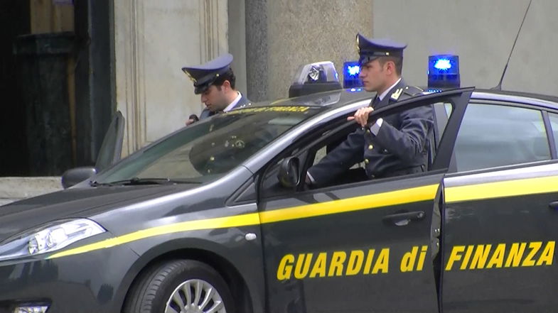 Tentata rapina in un bar a Rossano scalo: intervento eroico di un finanziere fuori servizio